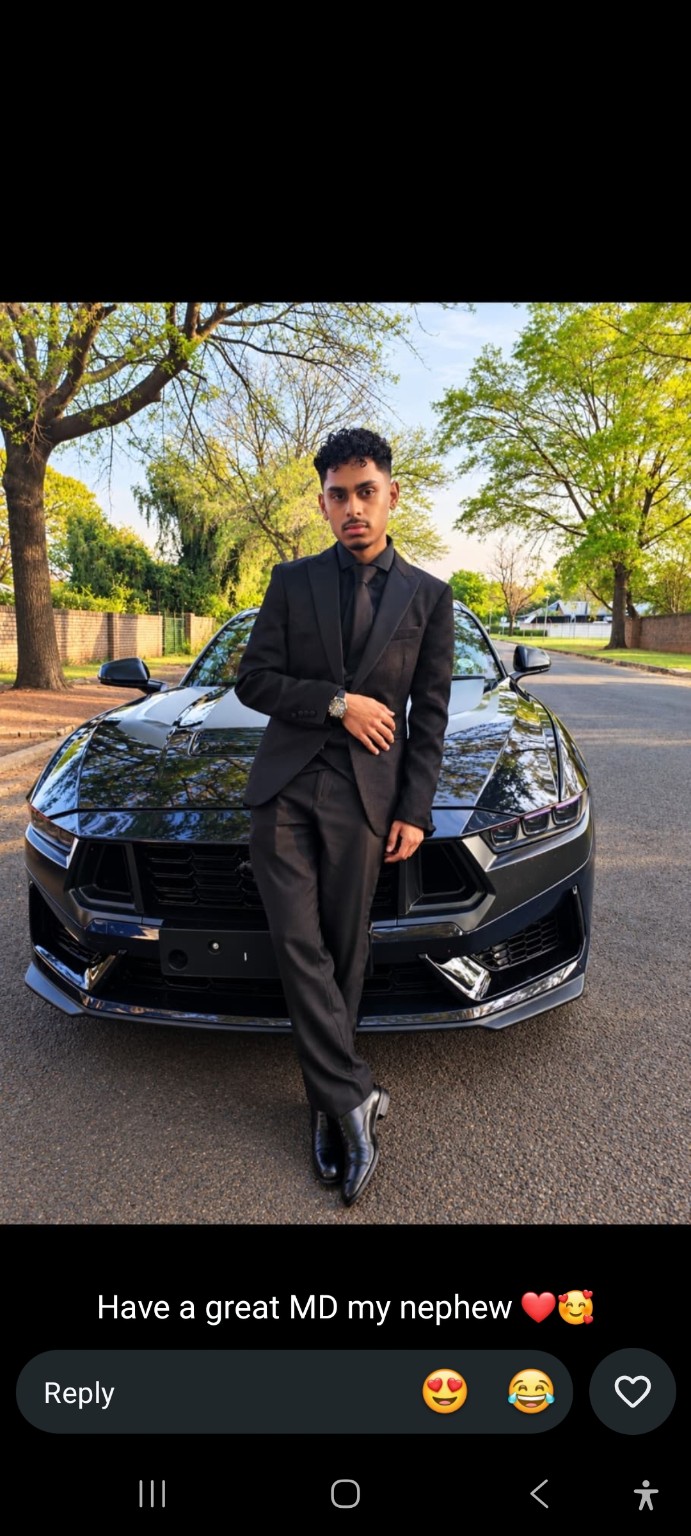 MHS matric farewell attendee photographed before the celebration at Destiny Hotel